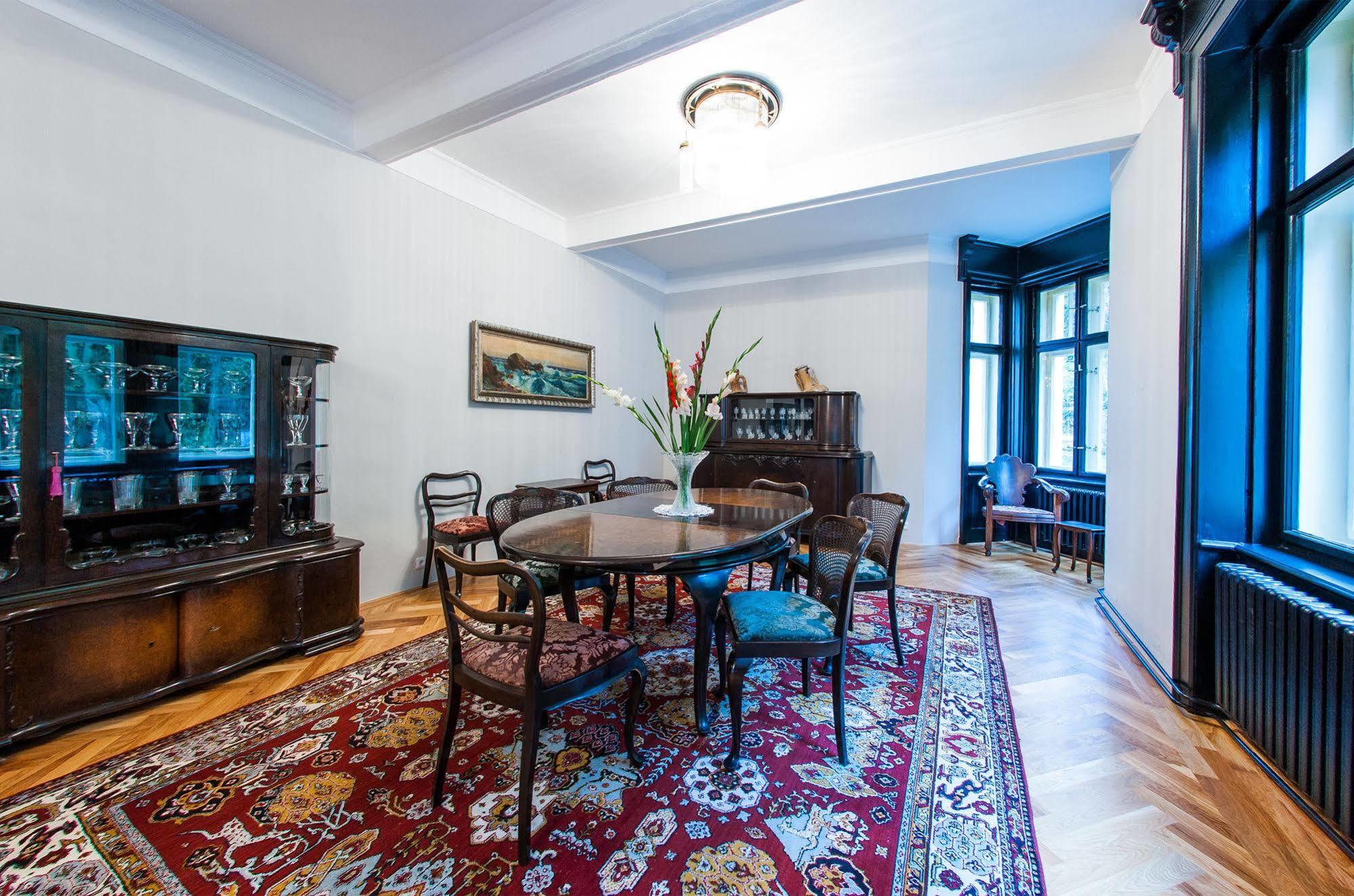 Vila Olga Jevany Εξωτερικό φωτογραφία